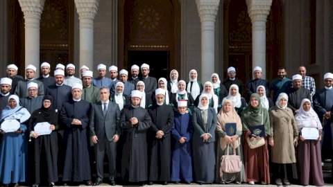 وزير الأوقاف وسفير الجزائر يشهدان ختام دورة «مهارات الوعظ الديني للواعظات الجزائريات» بمسجد مصر الكبير