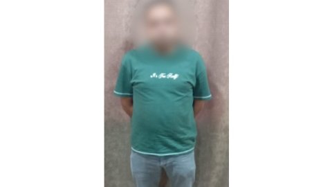 القبض عاطل لقيامه انتحاب صفة موظف باحدي الجهات الحكومية للنصب علي المواطنين بالجيزة
